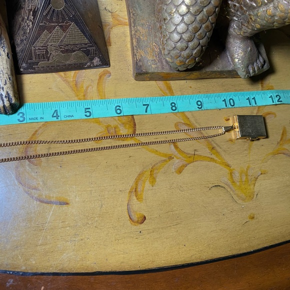 Vintage Locket Pendant Necklace - Picture 9 of 9